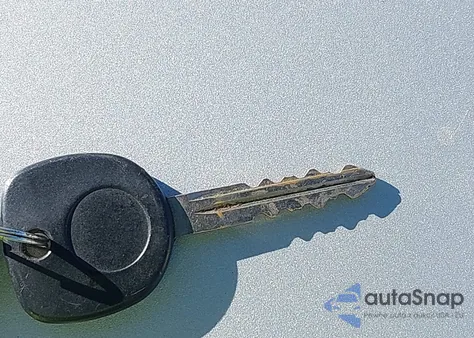 2005 Chevrolet Tahoe Ls из США, поврежденный, VIN 1GNEC13TX5R216344